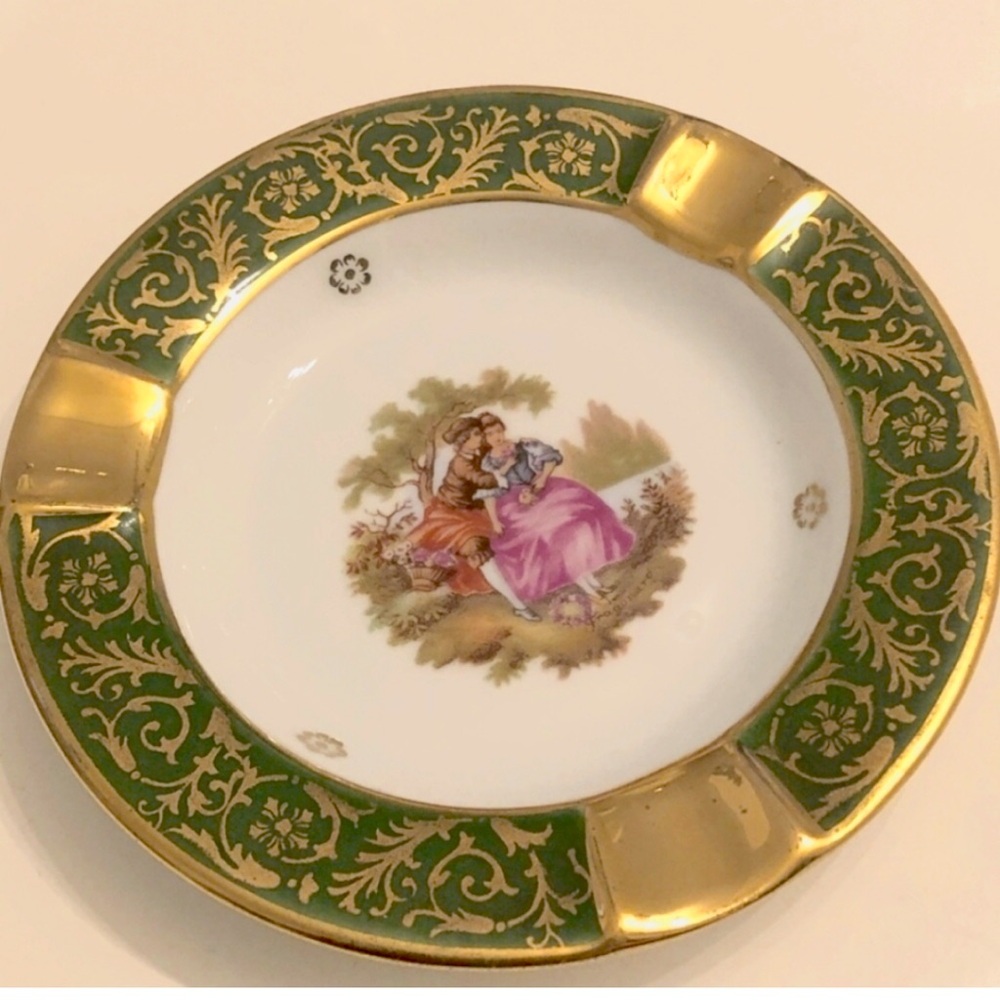 LIMOGES   Fragonard Lovers Scene Ash Tray - Rare